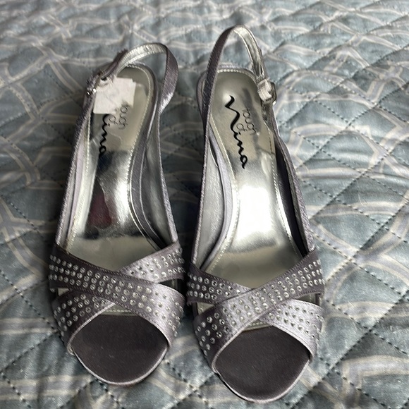 Sling back silver 3 inch heels - Picture 2 of 6